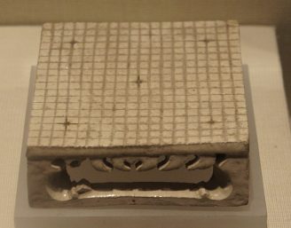 一個隋代墓地發現的棋盤 一個隋代墓地發現的棋盤